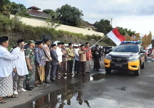 Ponpes Askhabul Kahfi Rayakan Hari Santri dengan Kirab Kebangsaan Meriah