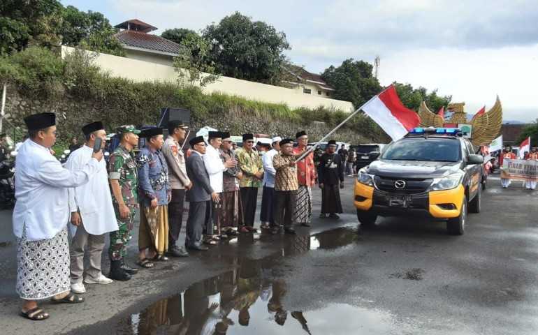 Ponpes Askhabul Kahfi Rayakan Hari Santri dengan Kirab Kebangsaan Meriah