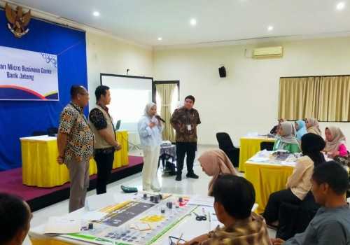Bank Jateng Batang Dorong Profesionalisme UMKM Melalui Pelatihan Micro Business Game