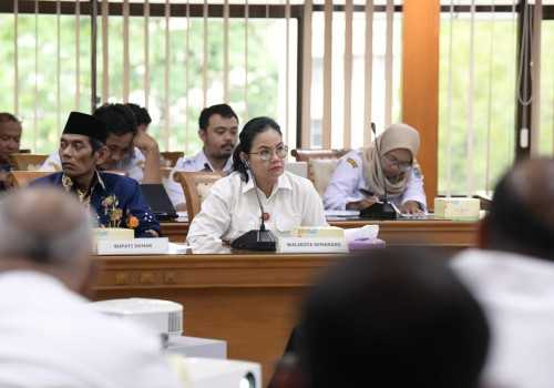 Pompa Tak Maksimal, Agustina Minta Kementerian PU Percepat Pengerukan Kolam Retensi