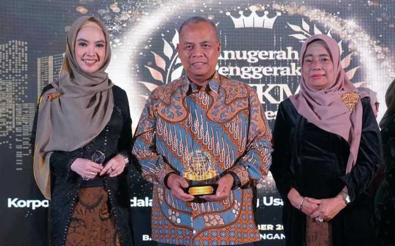 Bank Jateng Raih Penghargaan "The Most Empowering Company" di Ajang Anugerah Penggerak UMKM Indonesia 2025