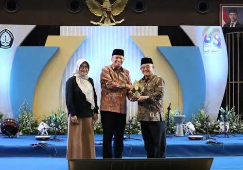 Menteri Pendidikan Dasar dan Menengah RI Hadir di Pembinaan Kerohanian UNDIP, Kenalkan Pembelajaran Deep Learning Generasi Abad 21