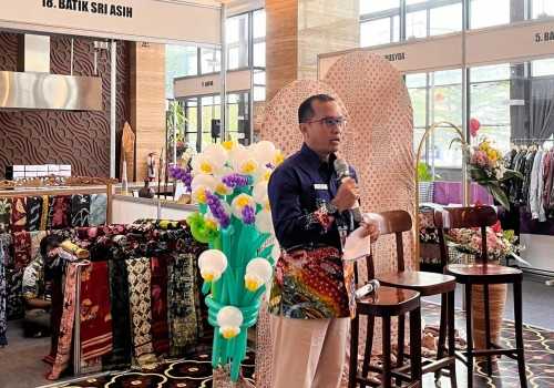 Dukung Ekonomi Kreatif, Hotel Grandhika Gelar Pameran UMKM Bersama Dinkop