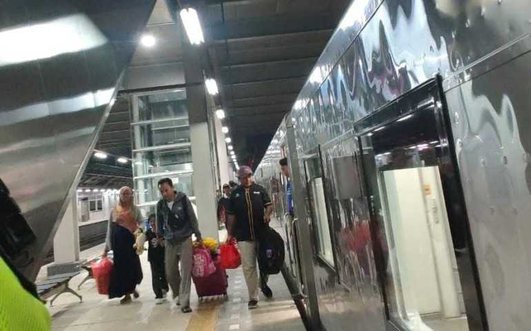 KAI Daop 1 Luruskan Informasi Kejadian Cikarang, Pastikan Protokol Pelayanan Dijalankan
