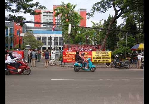 Pekerja PT Anugrah Mandiri Teknik Demo, Tuntut Pembayaran Proyek di RSD Wongsonegoro