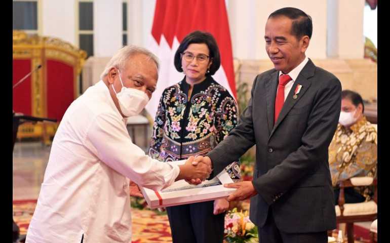 Presiden Jokowi Serahkan DIPA dan TKDD Tahun 2023