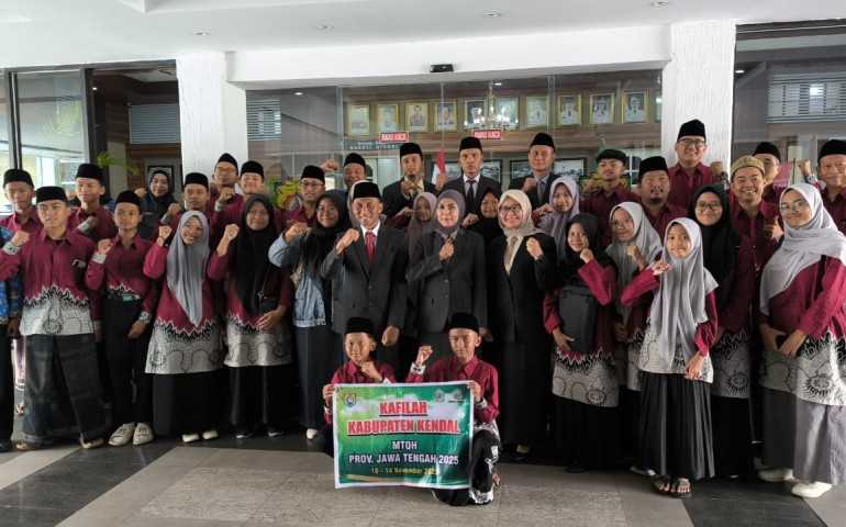Bupati Kendal Lepas 25 Kafilah MTQH Menuju Ajang Tingkat Provinsi 2025
