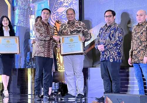 Di Satria Brand Award 2025, Bank Jateng Dinobatkan sebagai Bank Terbaik Pendukung Ekonomi Kemitraan Inspiratif