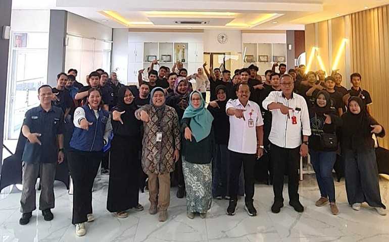 Bank Jateng Perkuat Sinergi Lokal: Latih Driver JeggboyJeggirl Sragen dengan Service Excellent