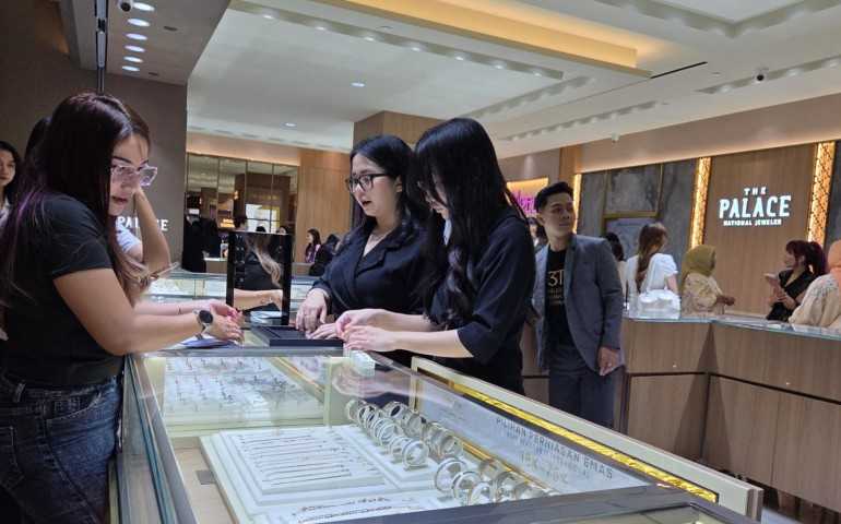 Resmi Dibuka! The Palace Jeweler Hadir dengan Tampilan Baru untuk Pecinta Perhiasan Semarang
