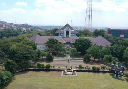 Membanggakan! UNDIP Raih Peringkat 144 Dunia dan 8 Nasional pada THE Interdisciplinary Science Rankings 2026