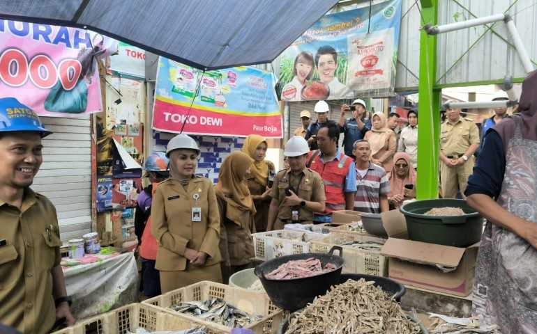 Bupati Kendal Tinjau Pembangunan Pasar Boja, Pastikan Proyek Sesuai Target