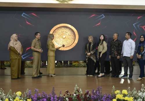Bupati Kendal Buka Pelatihan Digital Marketing untuk 140 UMKM, Fokus pada Transformasi Digital