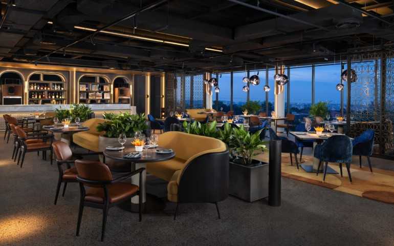 Padma Hotel Semarang Angkat Level Hiburan Malam Lewat ZERU Sky Terrace