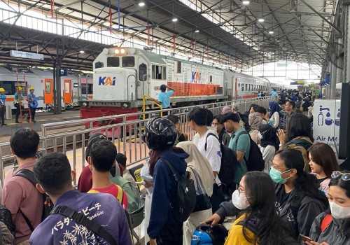 Perubahan Jadwal KA Keberangkatan Daop 4 Semarang per 1 Desember 2025, Pelanggan Diimbau Perhatikan Jadwal dengan Baik