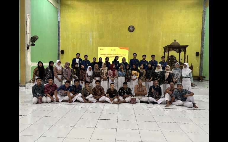 Mahasiswa USM Ajak Pelajar SMKN 1 Semarang Bahas Literasi Digital dan Bahaya Cyberbullying