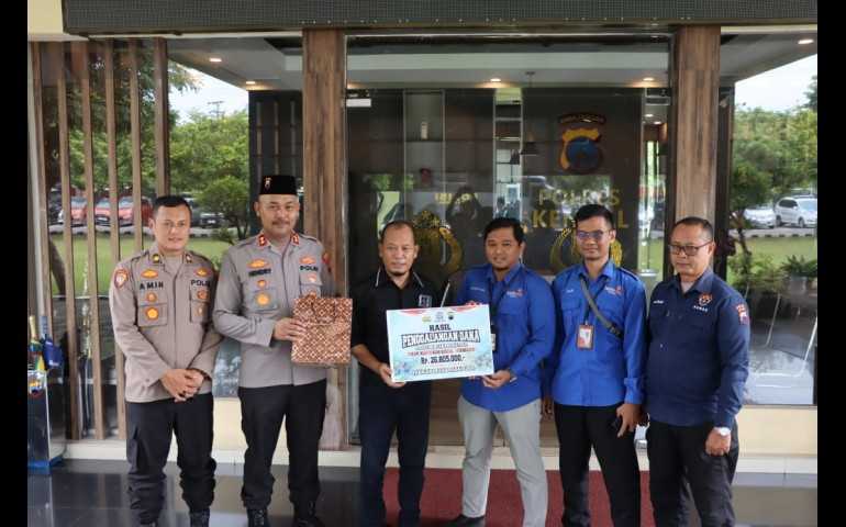 Forwaken dan Polres Kendal Galang Donasi Rp26,8 Juta untuk Korban Bencana Sumatera dan Aceh