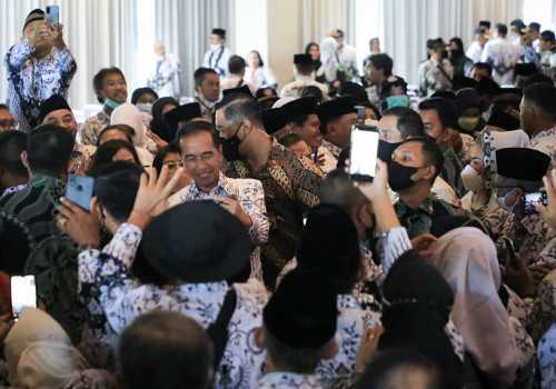 Peringatan Hari Guru di Jateng, Pemerintah Himbau Guru Tidak Perlu Khawatir dengan Nasibnya