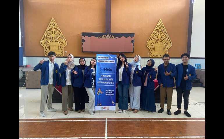 Mahasiswa Ilmu Komunikasi USM Gelar Seminar Pemanfaatan Media Sosial Meta untuk UMKM Palebon