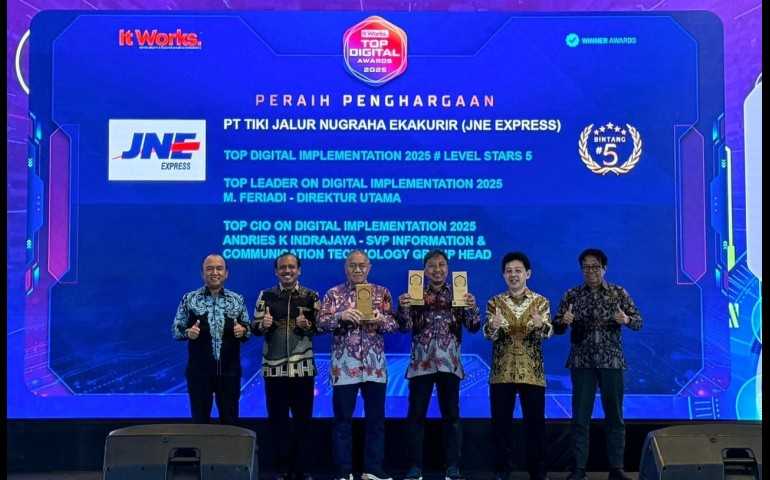 Komitmen Digital JNE Diakui Nasional, Tiga Penghargaan Diraih di TOP Digital Awards 2025