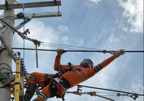 Sistem Kelistrikan Aceh Pulih, Seluruh Gardu Induk Beroperasi Normal, Kini PLN Lanjutkan Pemulihan Distribusi Hingga ke Masyarakat