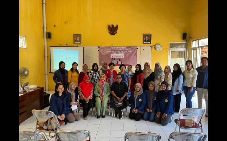 Mahasiswa Ilmu Komunikasi Univesitas Semarang Gelar Sosialisasi “Lindungi Diri, Sayangi Keluarga: Kenali Tanda-Tanda KDRT”