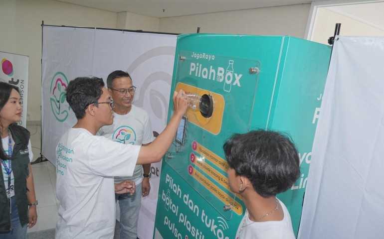 Tukar Botol Plastik Jadi Pulsa, Indosat Kampanyekan JagaRaya PilahBox di POLINES