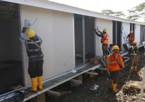 Danantara Sinergikan BUMN Bangun Huntara di Aceh Tamiang, PLN Sambung Listrik untuk Semua Rumah dan Fasum