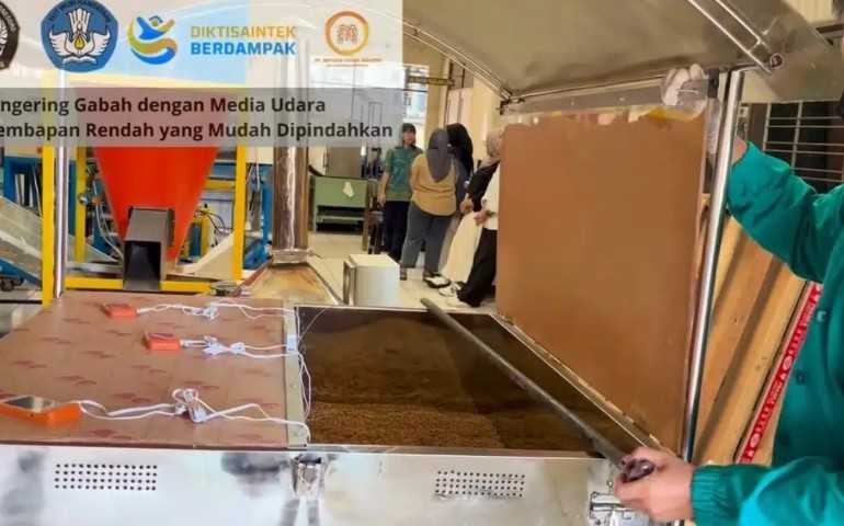 Teknologi Pengering Gabah Hybrid Karya Peneliti UNDIP: Jamin Kualitas Hasil Panen di Segala Kondisi Cuaca