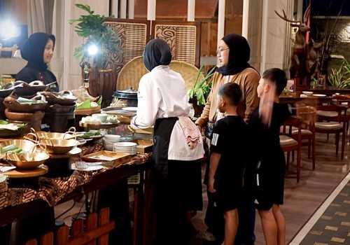 Nikmati Keroncong Akustik dan Promo Kuliner di JUKUSTIK Gets Premiere Semarang