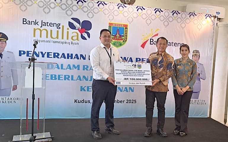 Dukung Pendidikan, Bank Jateng Beri Beasiswa Pelajar Kudus