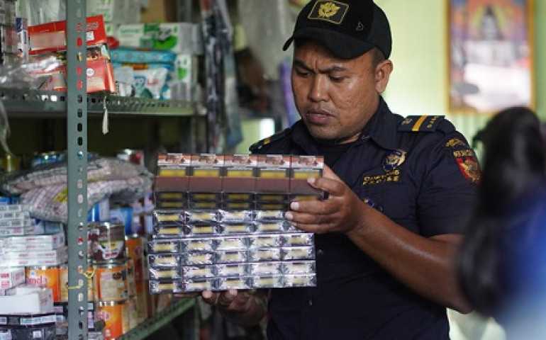 Bea Cukai Semarang Gagalkan Peredaran Ribuan Batang Rokok Polos