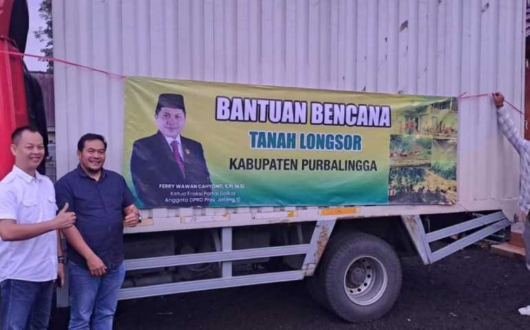 Bergerak Bersama, Ferry Wawan Cahyono Ringankan Beban Korban Banjir Purbalingga