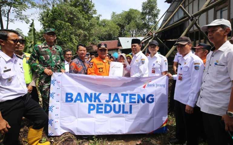 Peduli Bencana, Bank Jateng Beri Bantuan CSR di Bumijawa