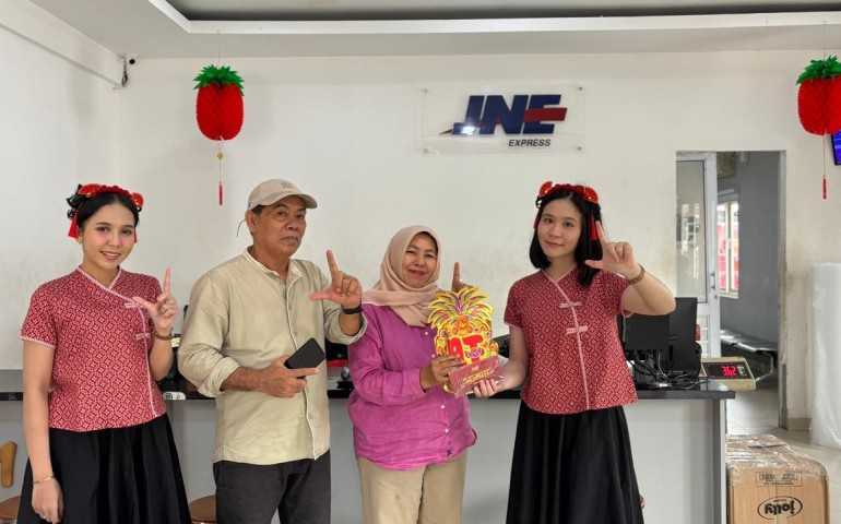 JNE Sambut Tahun Kuda Api, Tebar Promo hingga Barongsai di Imlek 2026