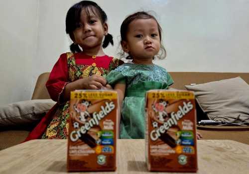 Ukir Ceria Anak Negeri, Lamipak Hadir Menjaga Gizi