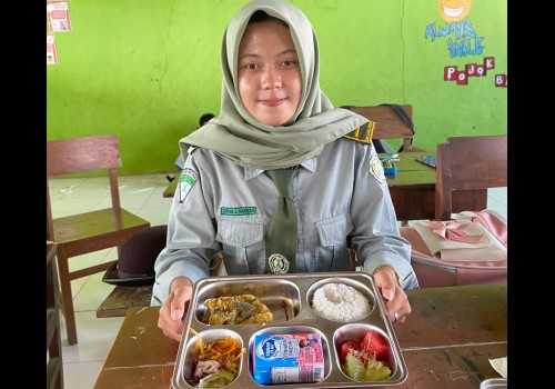 Lamipak Berpijak Tegak, Menguatkan Gizi 2024 yang Gemerlap