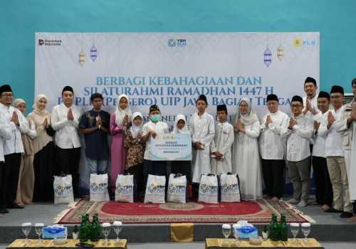 Ramadhan Penuh Makna, PLN UIP JBT Berbagi Kebahagiaan Bersama Masyarakat