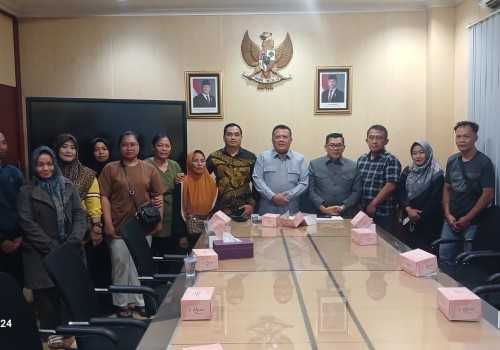 Puluhan Anggota dan Nasabah Koperasi Bhakti Makmur Jaya, Mengadu ke Ketua DPRD Kendal