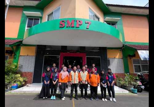 Langkah Nyata Mahasiswa Magang UPGRIS Bangun Budaya Sadar Bencana di SMPN 7 Semarang